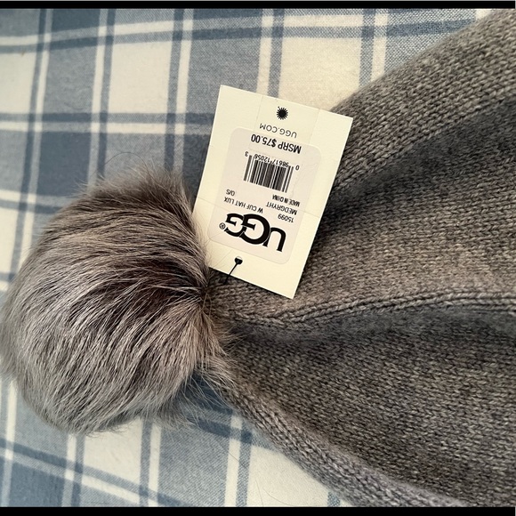 🥶 UGG hat - Picture 3 of 3